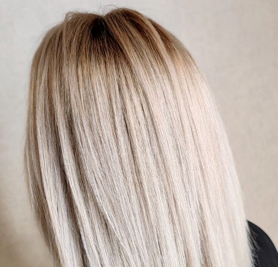 Blond cendré lisse après patine